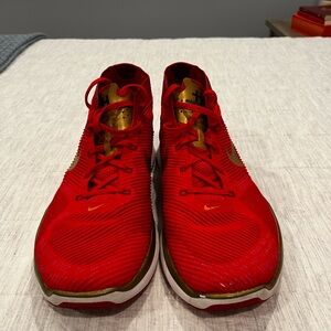 Nike Hustle Hart Training Shoes